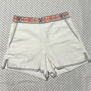 Gap white linen shorts size 6